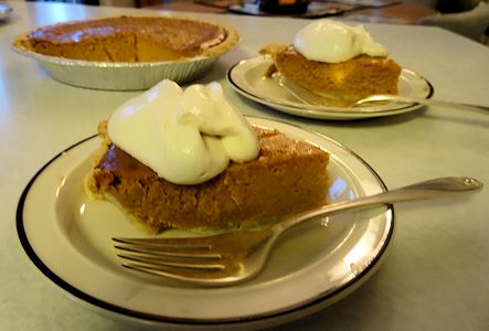 Pumpkin Pie at oldfatguy.ca